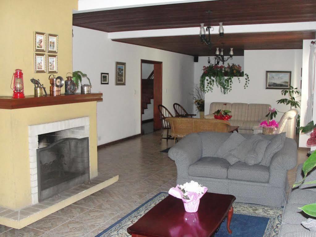 Hotel Aldeia Da Serra Campos do Jordao Luaran gambar